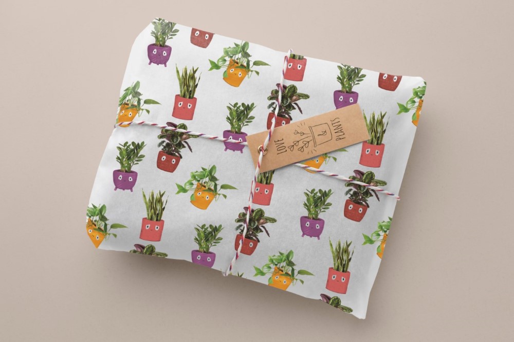 love-&-plants-greetings-cards/wrapping-paper-mockup-2